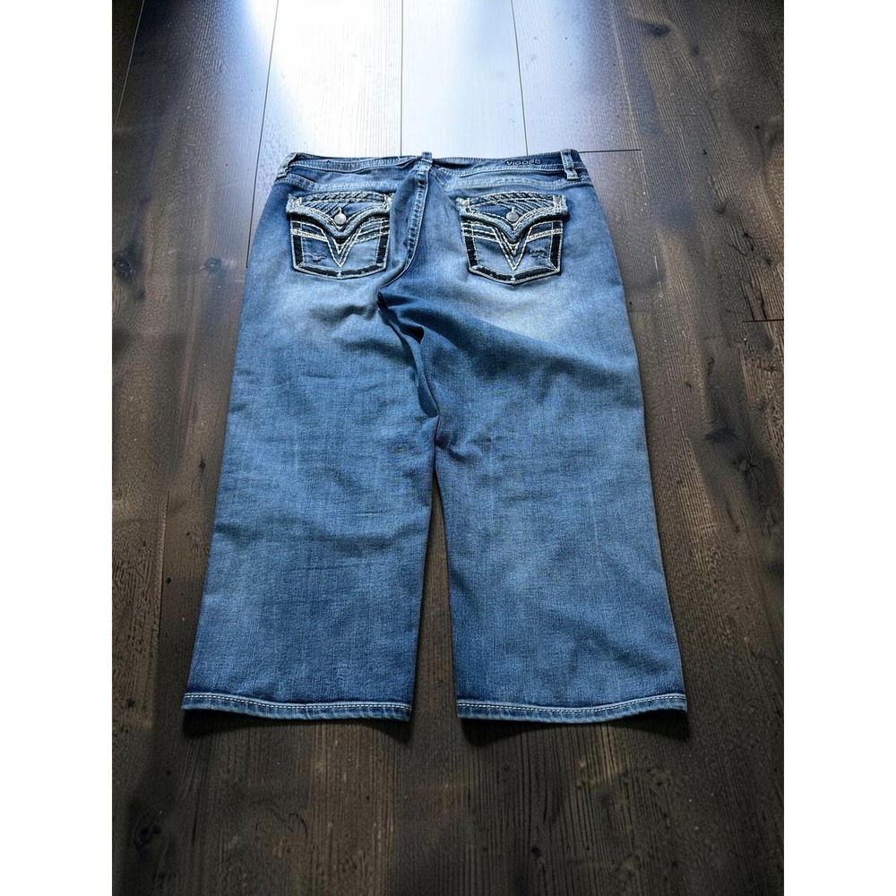 Vigoss Women 14 Capri Jeans Medium Wash Distressed Embroidered Flap Pocket Blue - Picture 2 of 9